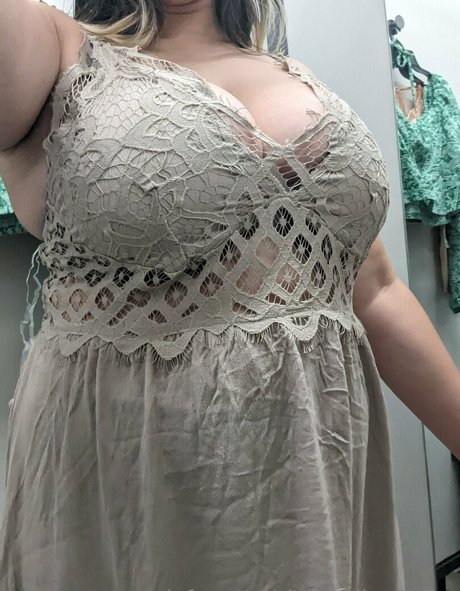 Agirlwholikestoeat photo 269
