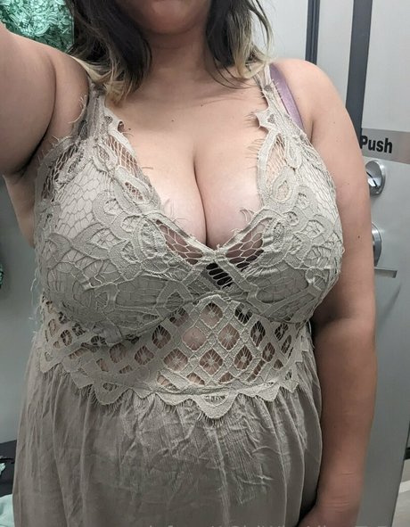 Agirlwholikestoeat photo 271
