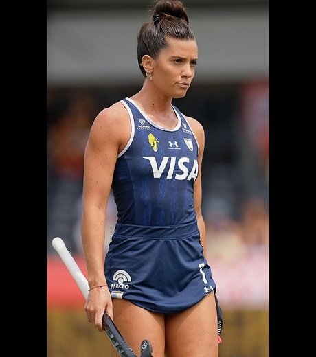 Agustina Albertario photo 1