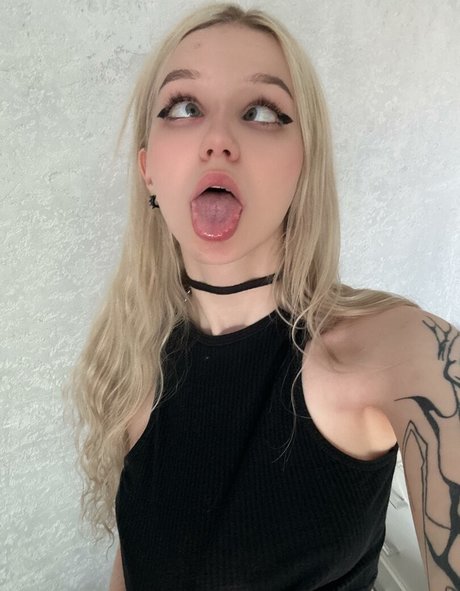 Ahegao photo 123