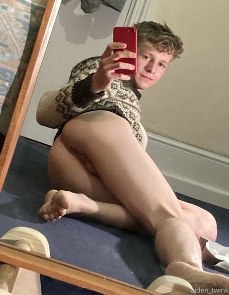Aiden_twink photo 12