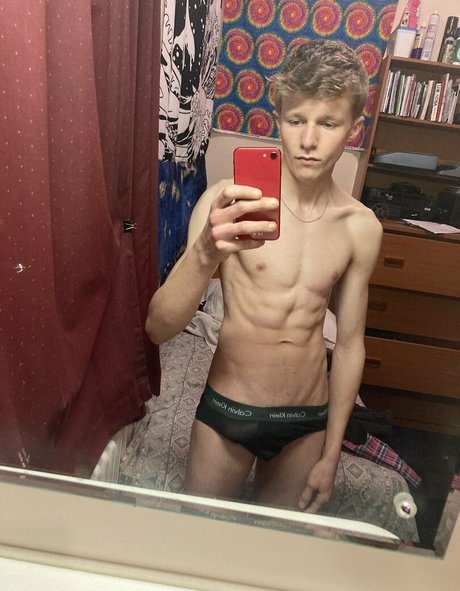 Aiden_twink photo 13