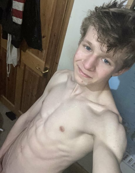 Aiden_twink photo 19