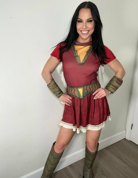 Aidra Fox photo 62