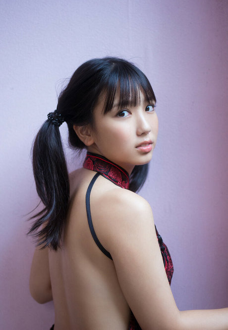 Aika Sawaguchi photo 2