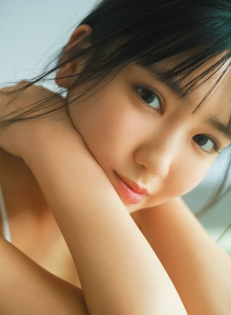 Aika Sawaguchi photo 18
