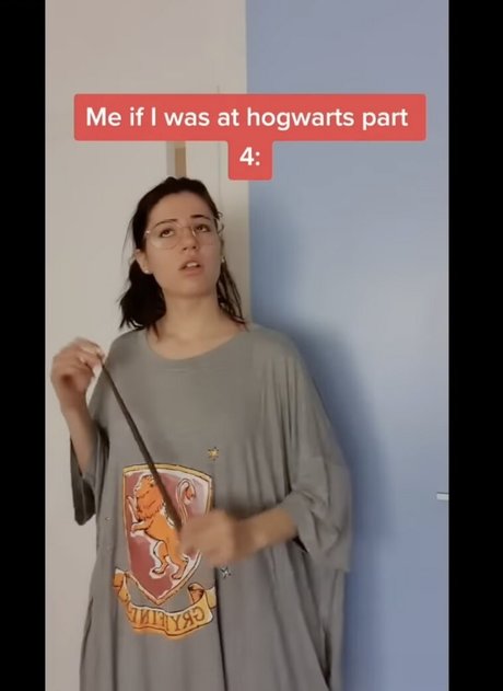 Ailaughatmyownjokes photo 3