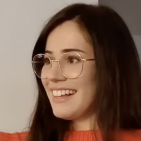 Ailaughatmyownjokes photo 11