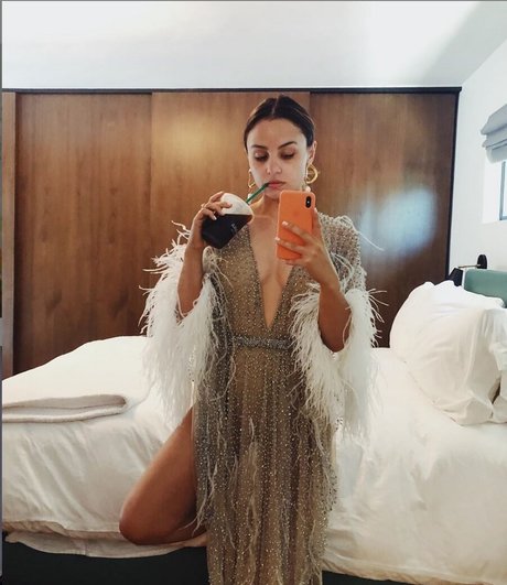 Aimee Carrero photo 21