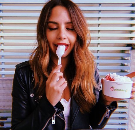 Aimee Carrero photo 41