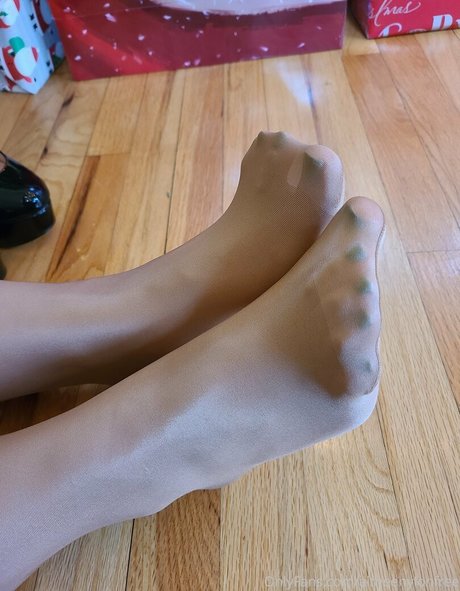 Aimeenylonfree photo 27