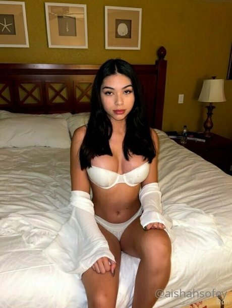 Aishah Sofey photo 87