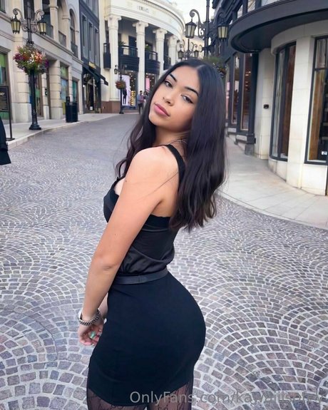 Aishah Sofey photo 360