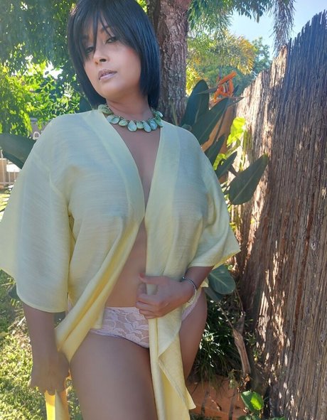 Aiysha Saagar photo 70