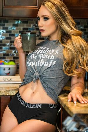 AJ Applegate photo 429