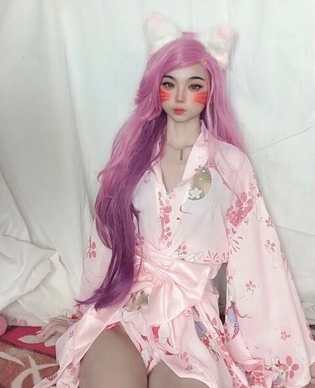 Akari photo 19