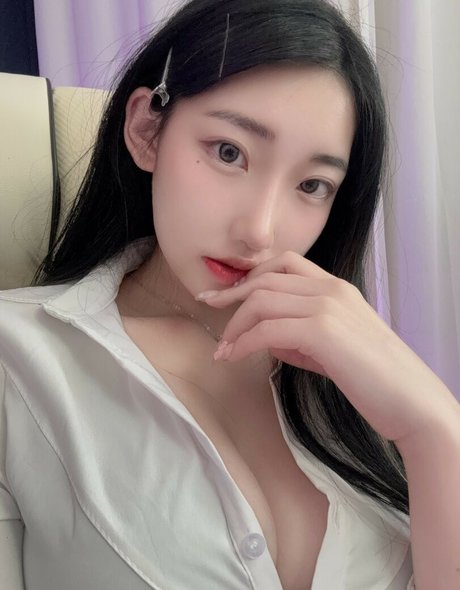 Akikxxo photo 9