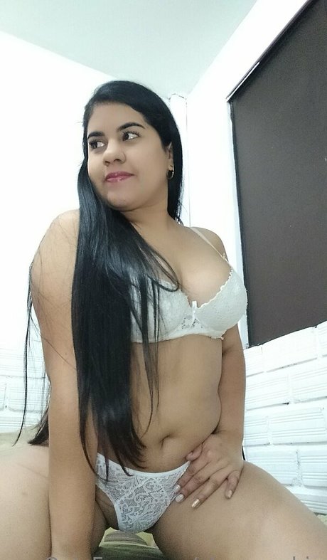 Alanaahot photo 25