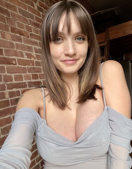 Alanah Mackie photo 79