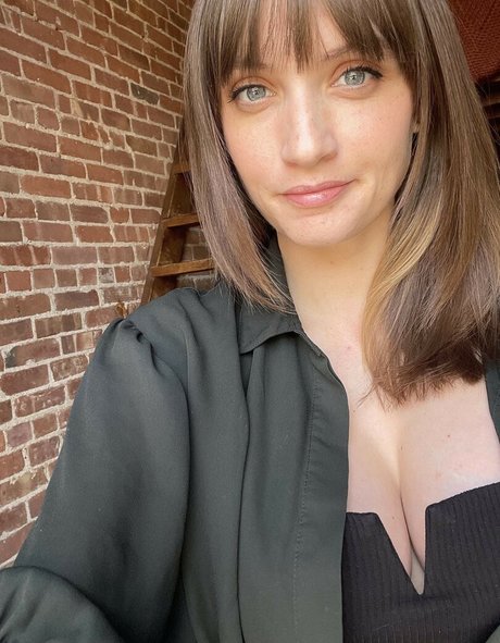 Alanah Mackie photo 81