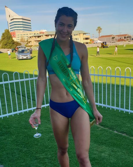 Alanah Yukich photo 14