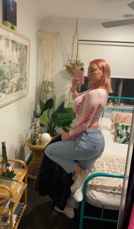 Profile photo of Alanna
