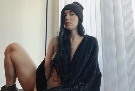 Alannavfree photo 81