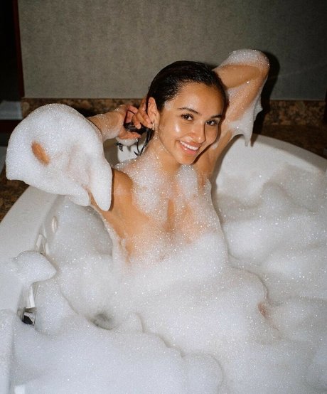 Alejandra Cobos photo 69