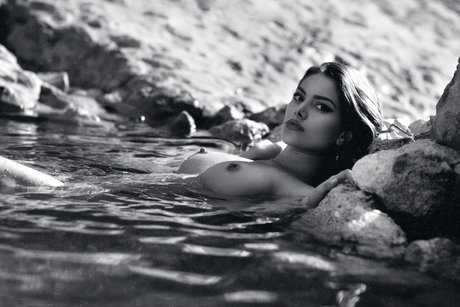 Alena Apollonova photo 17