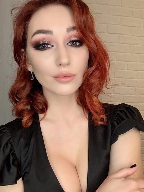 Alena Galan photo 2