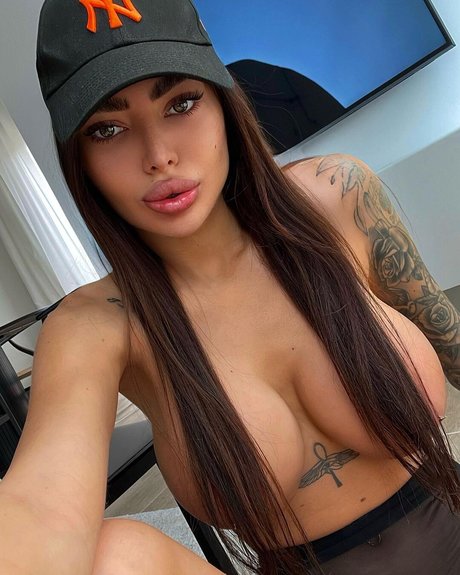 Alena Omovych photo 66