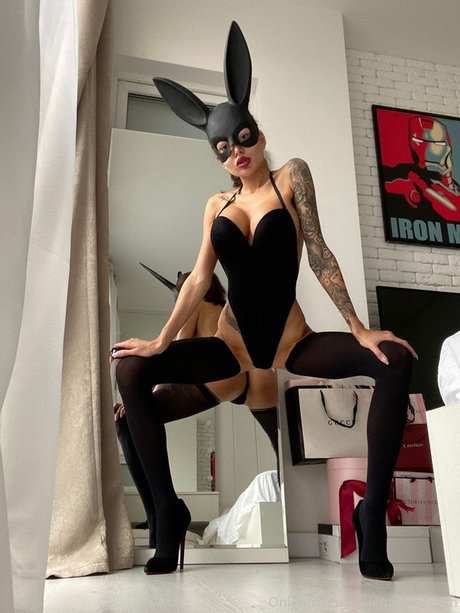 Alena Omovych photo 175