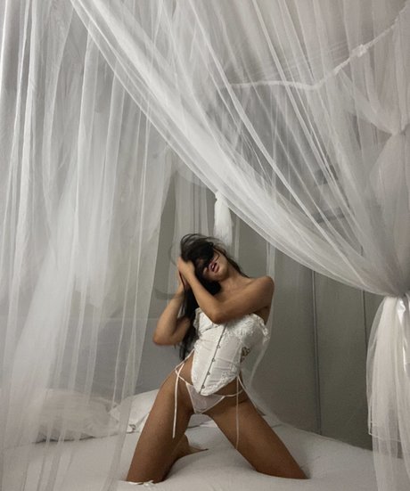 Alex Janai photo 279