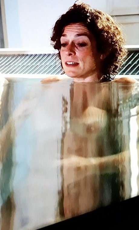 Alex Polizzi photo 1