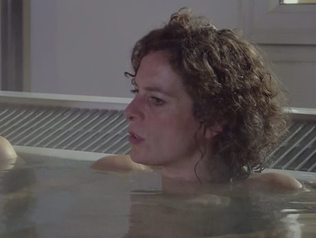 Alex Polizzi photo 6