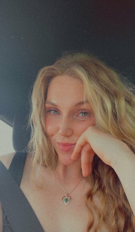 Alex The Amazon photo 19