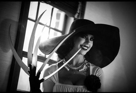 Alex Zedra photo 2