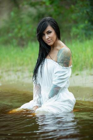 Alex Zedra photo 33