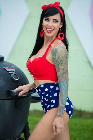 Alex Zedra photo 322