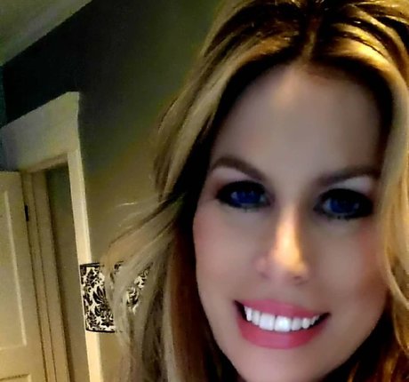 Alexa Andrews photo 48