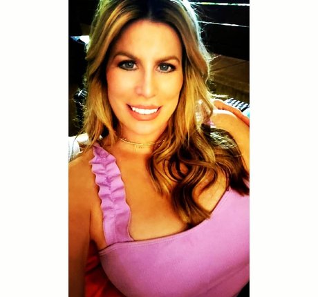 Alexa Andrews photo 104