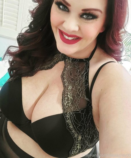 Alexagrey00 photo 11