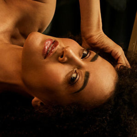 Alexandra Ndolo photo 30