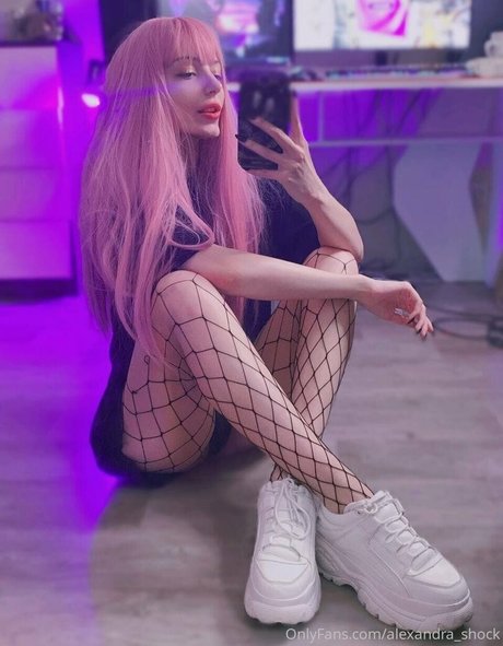Alexandra_shock photo 18