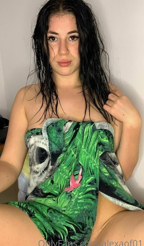 Alexaof01 photo 2