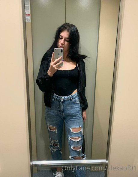 Alexaof01 photo 24