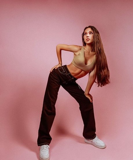 Alexia Barnechea photo 3