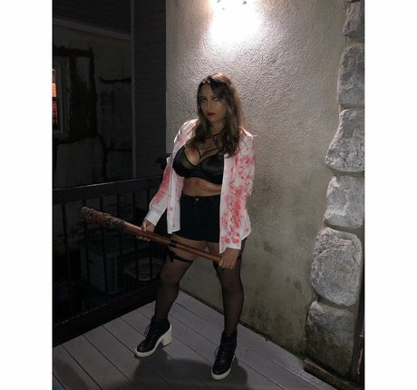 Alexis photo 32