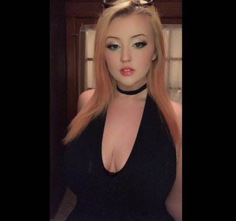 Alexis Marie photo 39