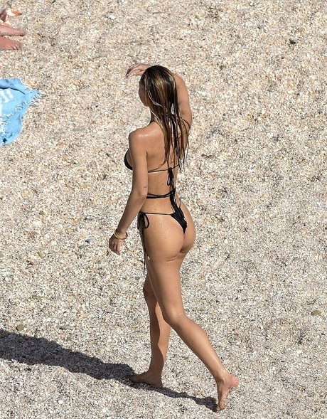 Alexis Ren photo 226